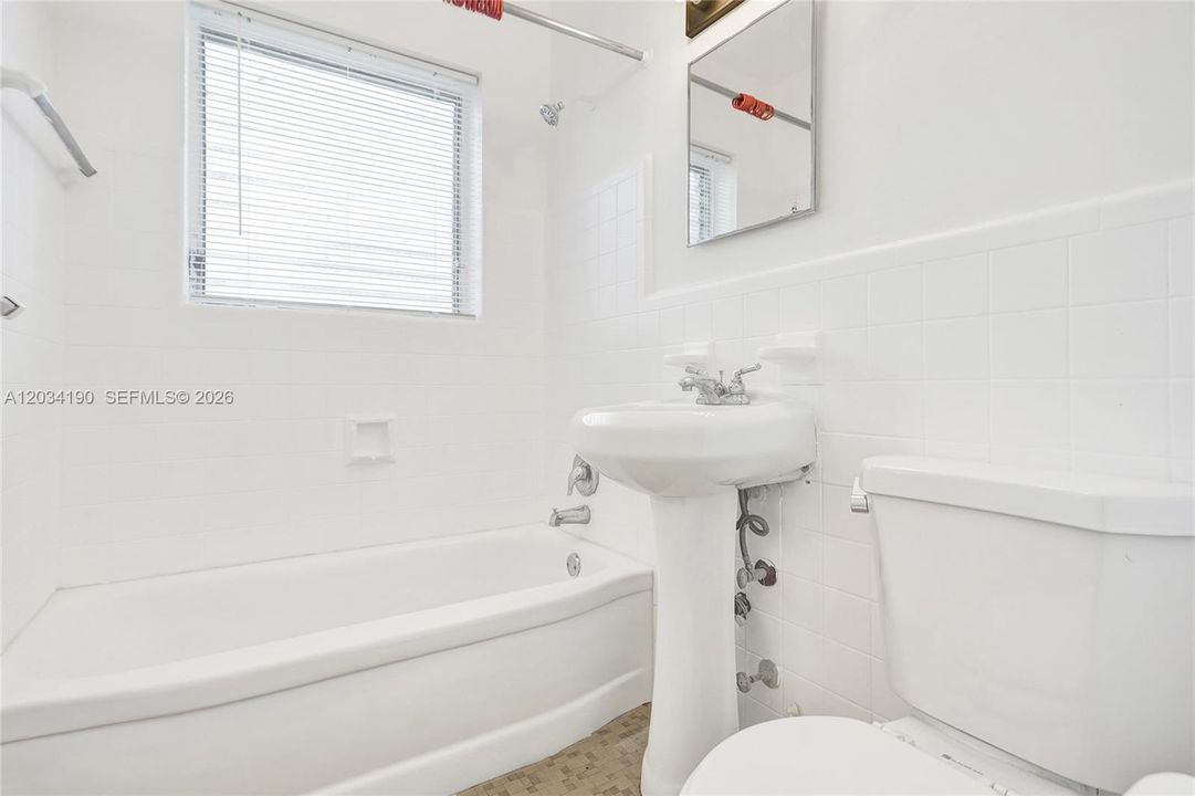 For Rent: $1,895 (1 beds, 1 baths, 6677 Square Feet)