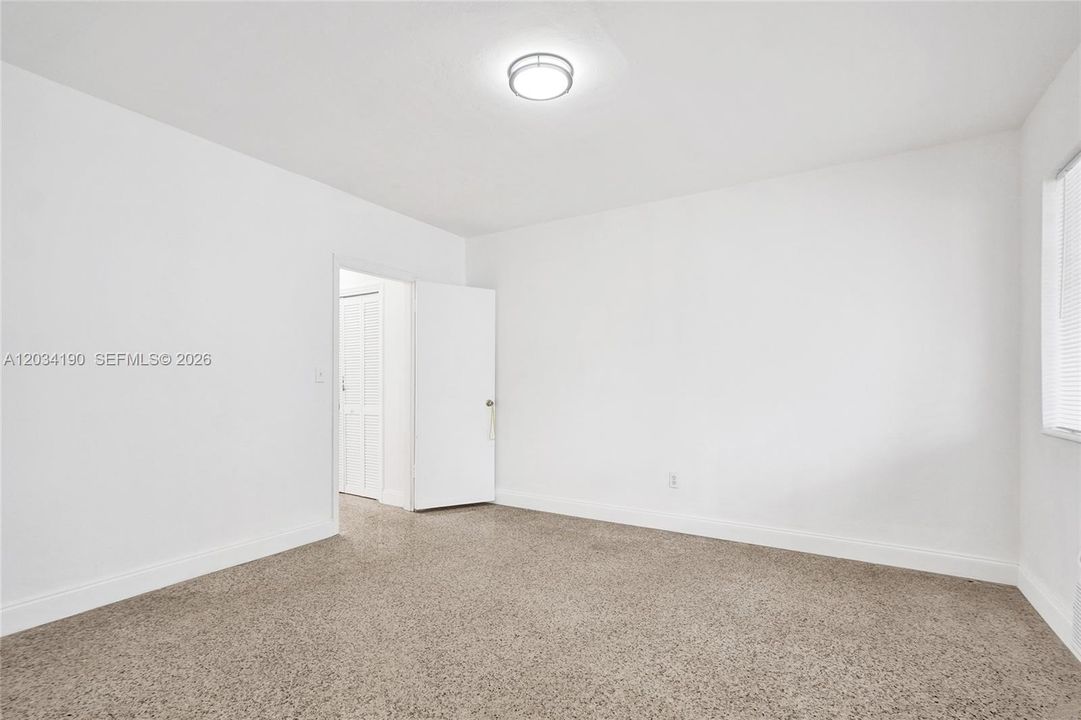 For Rent: $1,895 (1 beds, 1 baths, 6677 Square Feet)