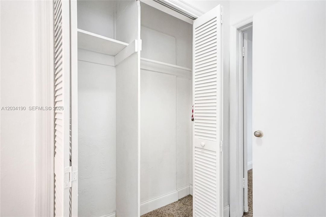 For Rent: $1,895 (1 beds, 1 baths, 6677 Square Feet)