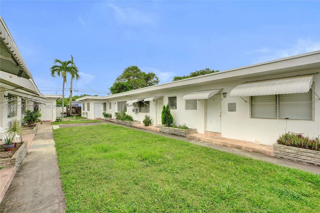 For Rent: $1,895 (1 beds, 1 baths, 6677 Square Feet)