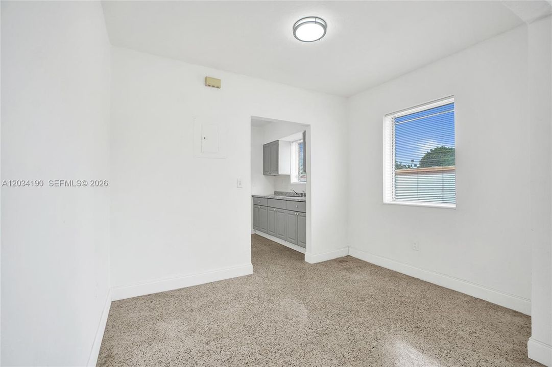 For Rent: $1,895 (1 beds, 1 baths, 6677 Square Feet)