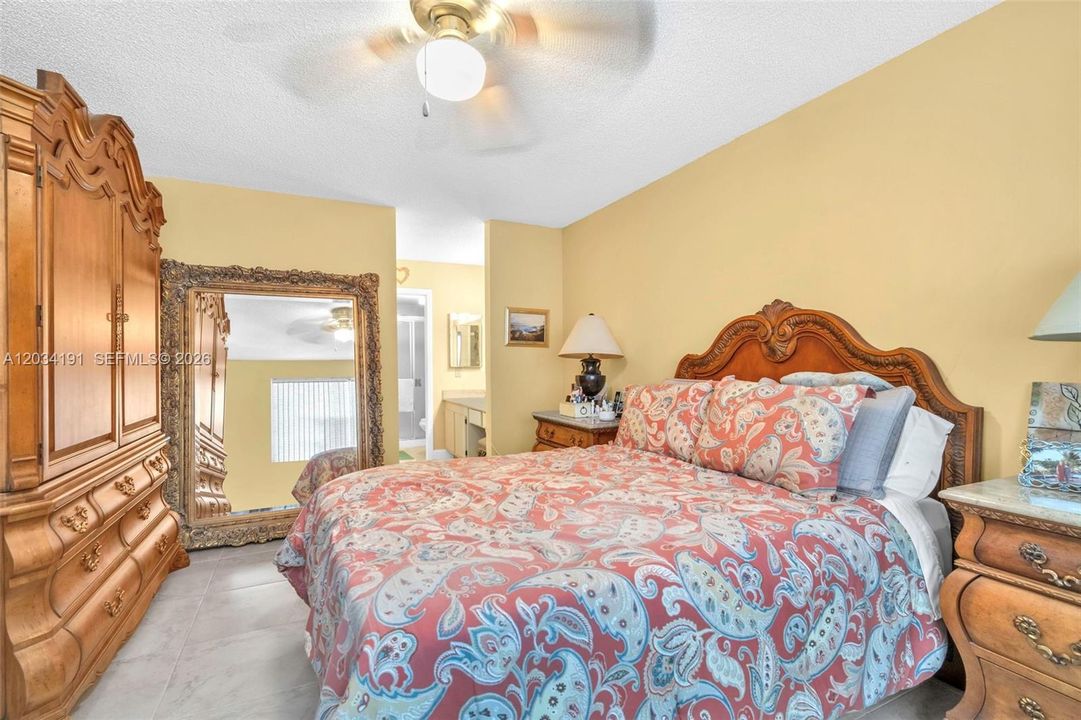For Sale: $175,000 (2 beds, 2 baths, 1367 Square Feet)