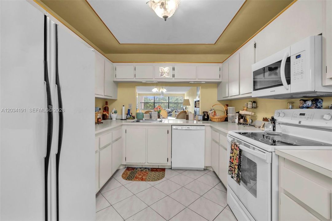 For Sale: $175,000 (2 beds, 2 baths, 1367 Square Feet)