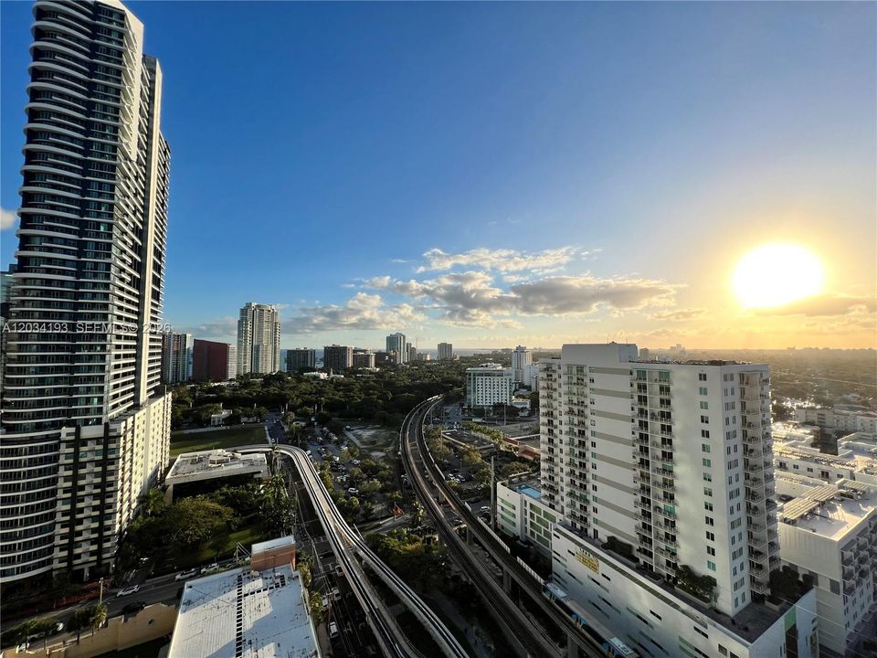 For Rent: $2,600 (1 beds, 1 baths, 693 Square Feet)