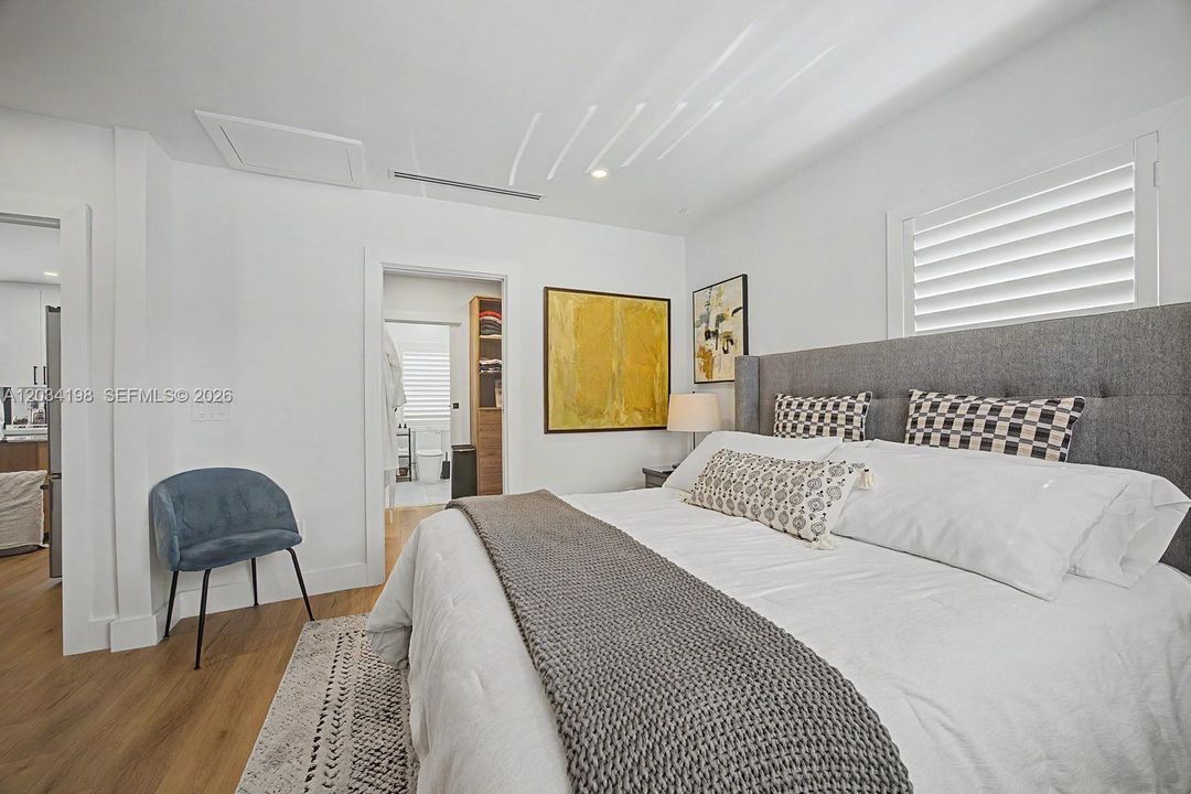 В аренду: $6,800 (2 спален, 2 ванн, 1071 Квадратных фут)