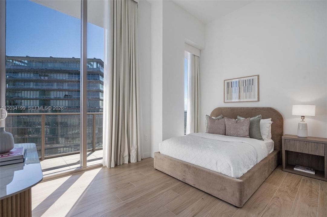 В аренду: $21,000 (3 спален, 3 ванн, 1603 Квадратных фут)