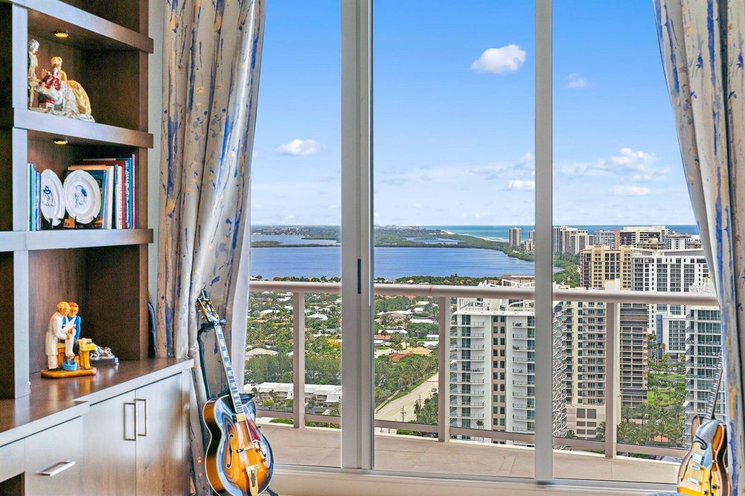 063-2700NorthOceanDrive-PH1-RivieraBeach