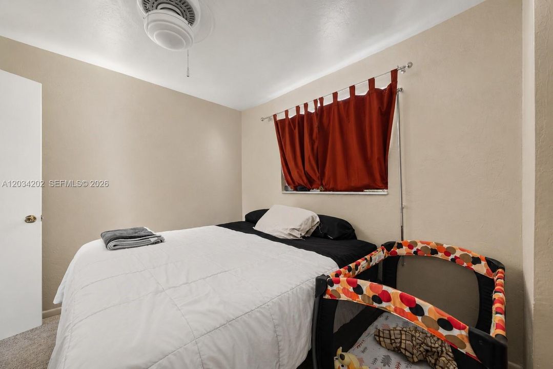 For Sale: $600,000 (4 beds, 2 baths, 1584 Square Feet)