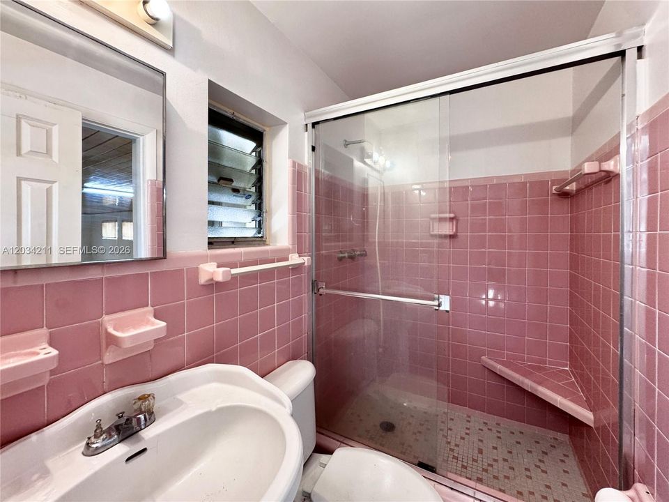 For Sale: $460,000 (3 beds, 2 baths, 1968 Square Feet)
