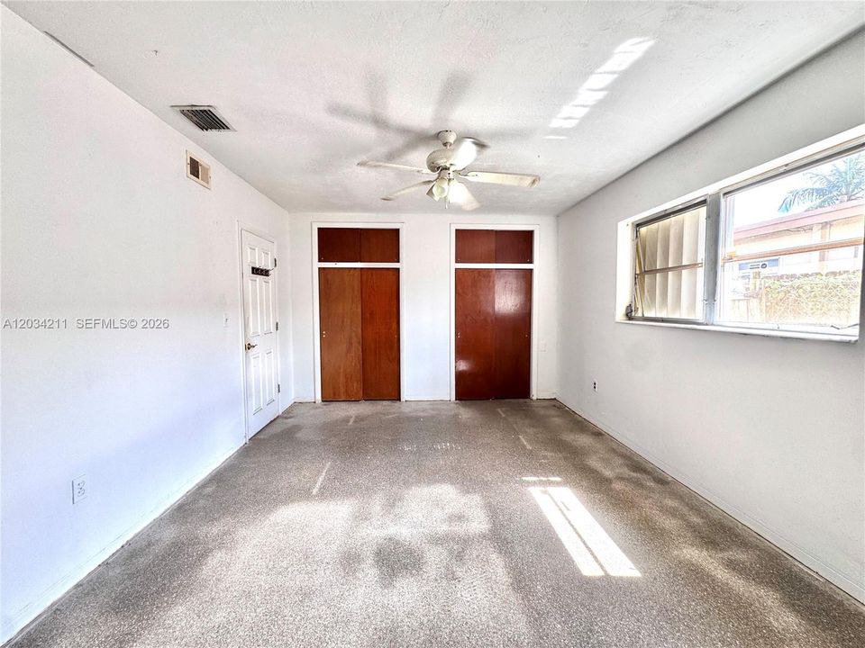 For Sale: $460,000 (3 beds, 2 baths, 1968 Square Feet)