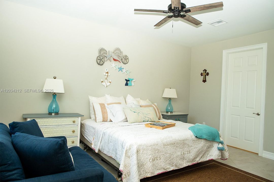 For Sale: $364,900 (3 beds, 2 baths, 1816 Square Feet)