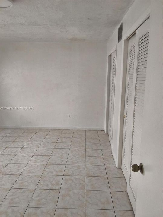For Rent: $1,575 (1 beds, 1 baths, 750 Square Feet)