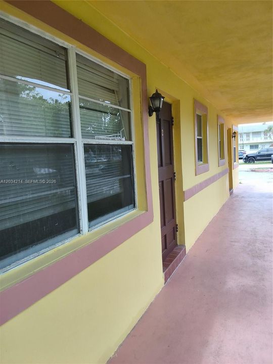 For Rent: $1,575 (1 beds, 1 baths, 750 Square Feet)