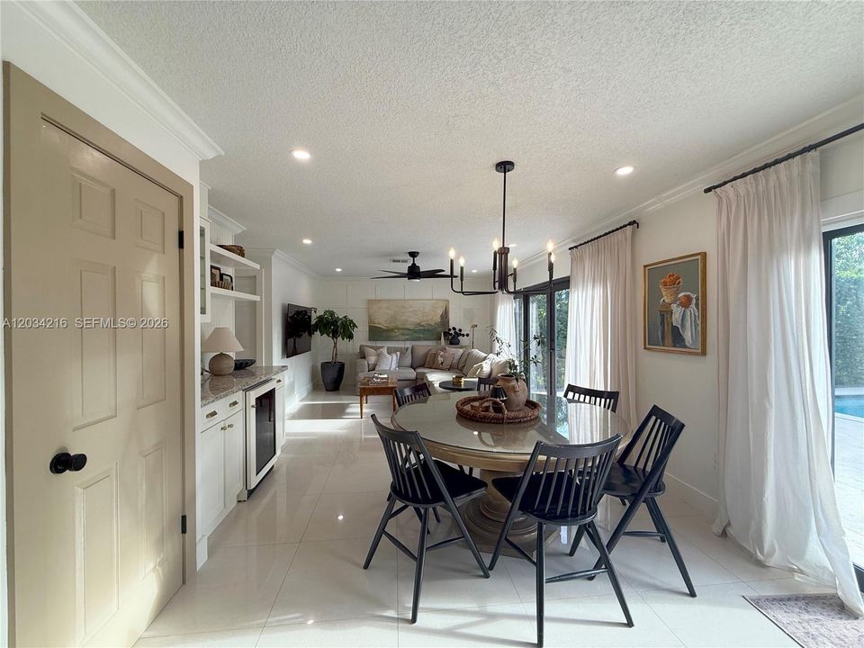 Vew from kitchen to family room