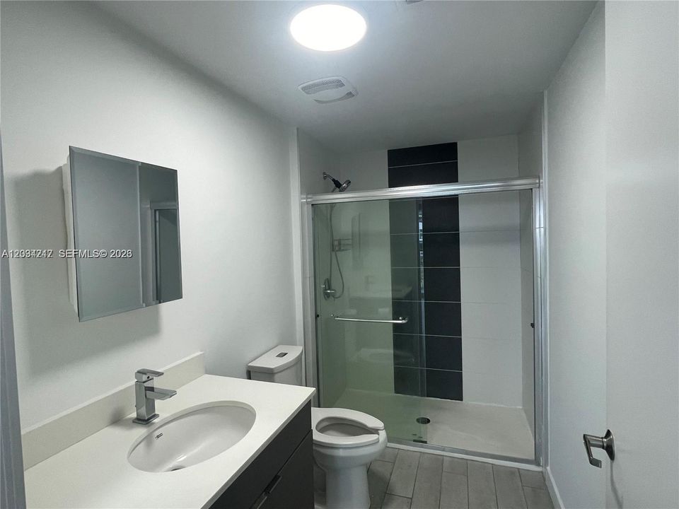 For Sale: $449,900 (2 beds, 2 baths, 815 Square Feet)