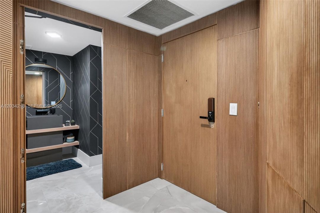 For Rent: $12,000 (3 beds, 3 baths, 1892 Square Feet)