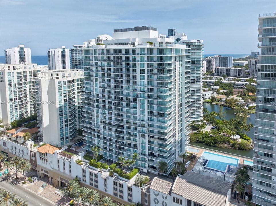For Rent: $12,000 (3 beds, 3 baths, 1892 Square Feet)