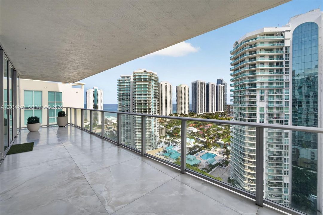 For Rent: $12,000 (3 beds, 3 baths, 1892 Square Feet)