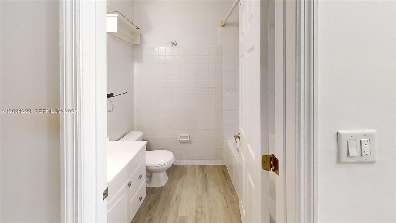 For Rent: $1,850 (2 beds, 1 baths, 1010 Square Feet)