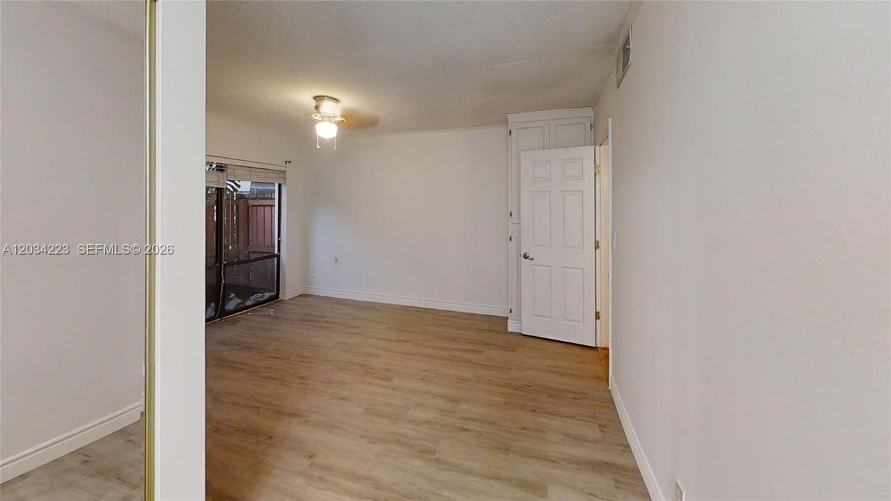 For Rent: $1,850 (2 beds, 1 baths, 1010 Square Feet)