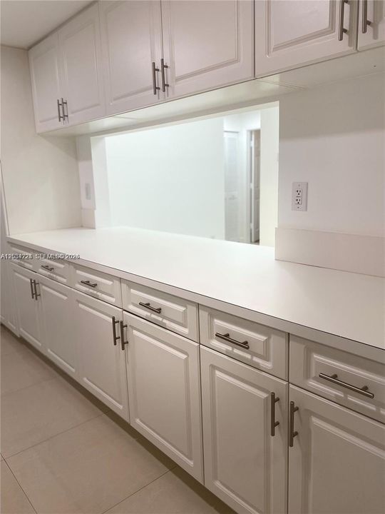 For Rent: $2,600 (2 beds, 2 baths, 1130 Square Feet)