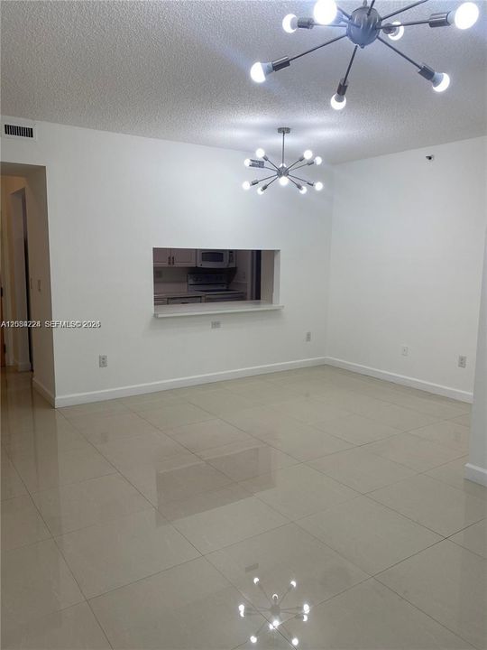 For Rent: $2,600 (2 beds, 2 baths, 1130 Square Feet)