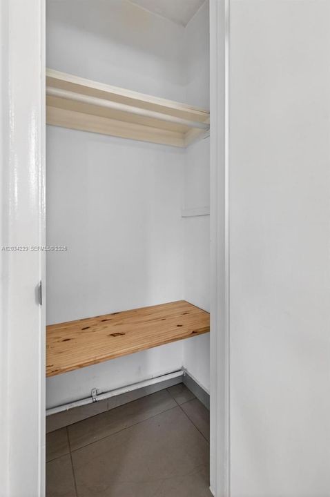 For Rent: $3,900 (4 beds, 3 baths, 1973 Square Feet)