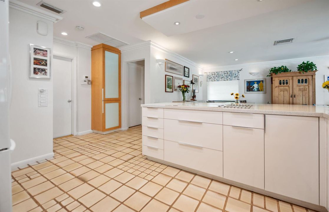 9-web-or-mls-16731-harbor-ct