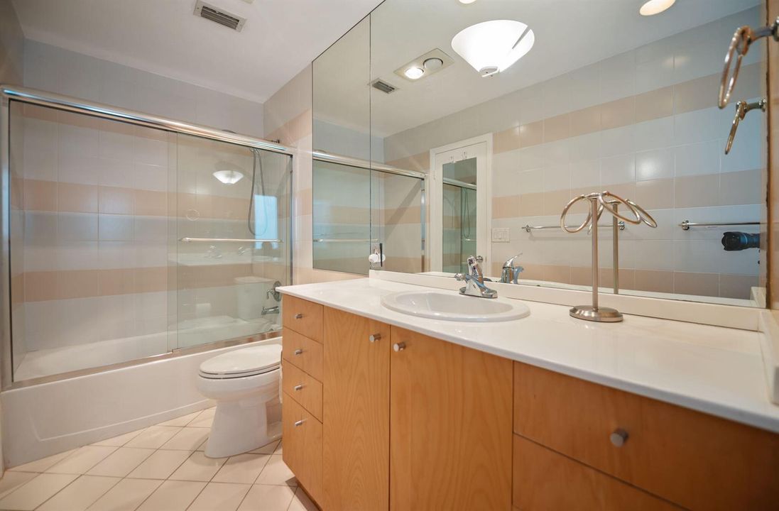26-web-or-mls-16731-harbor-ct