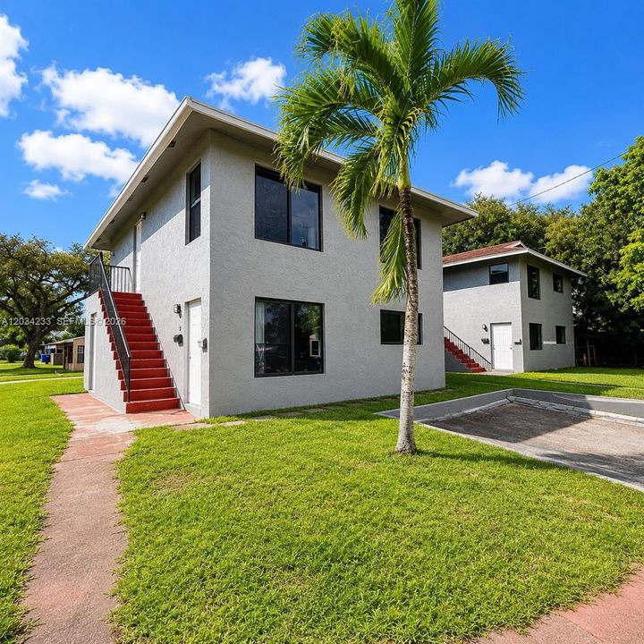 For Rent: $2,100 (2 beds, 2 baths, 1502 Square Feet)