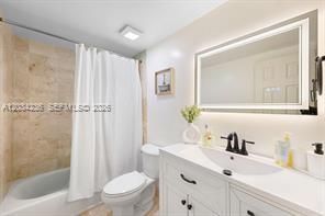 For Rent: $2,900 (2 beds, 2 baths, 1049 Square Feet)