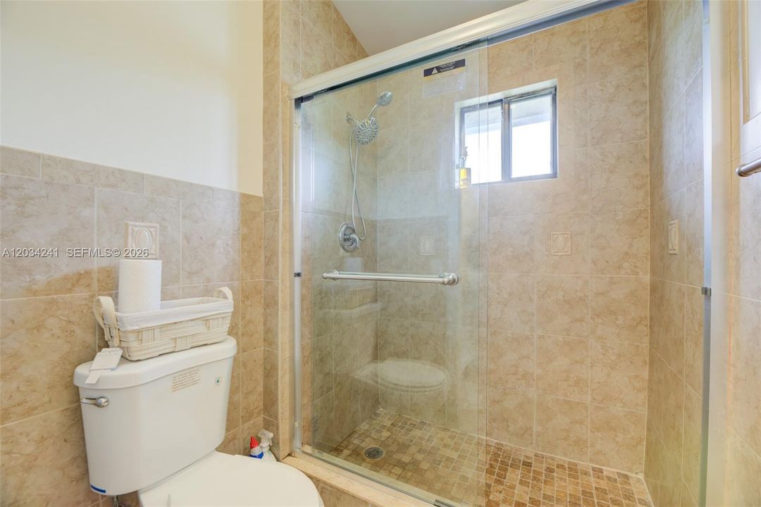 For Sale: $370,000 (3 beds, 2 baths, 1518 Square Feet)