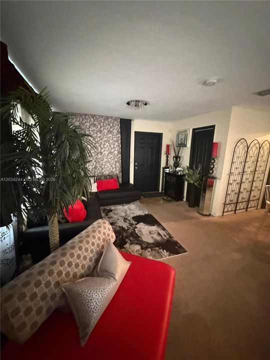 En Venta: $489,990 (3 camas, 2 baños, 1162 Pies cuadrados)
