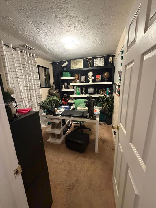 En Venta: $489,990 (3 camas, 2 baños, 1162 Pies cuadrados)