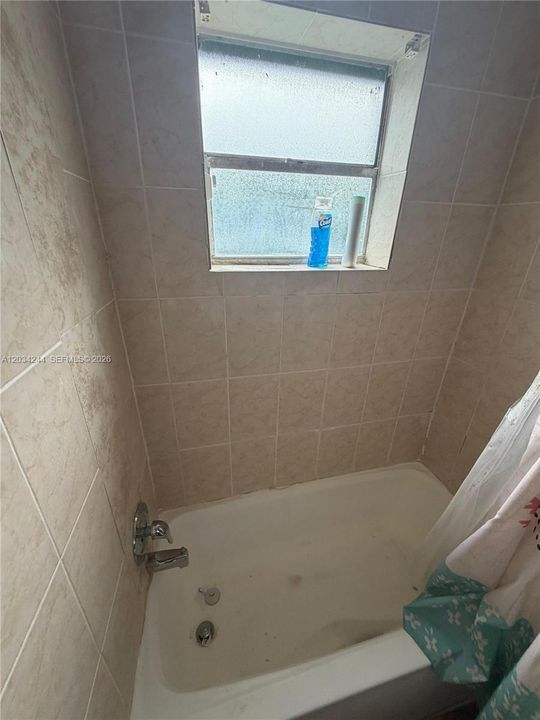 En Venta: $489,990 (3 camas, 2 baños, 1162 Pies cuadrados)