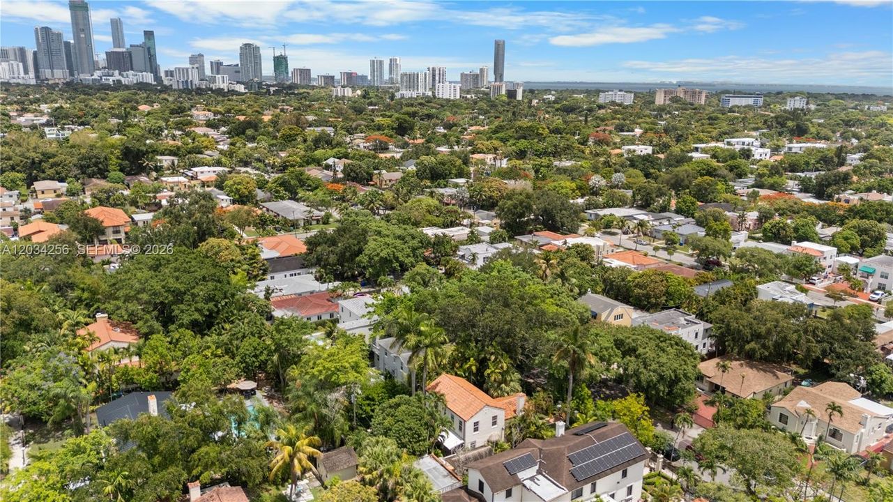 For Sale: $1,898,000 (3 beds, 2 baths, 1335 Square Feet)