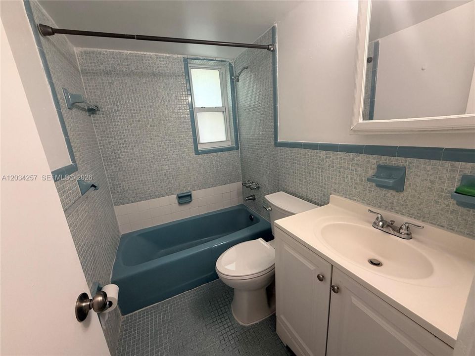 For Rent: $2,250 (16 beds, 12 baths, 9949 Square Feet)