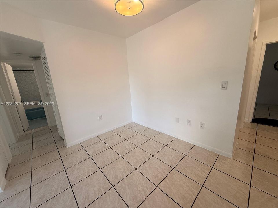 For Rent: $2,250 (16 beds, 12 baths, 9949 Square Feet)