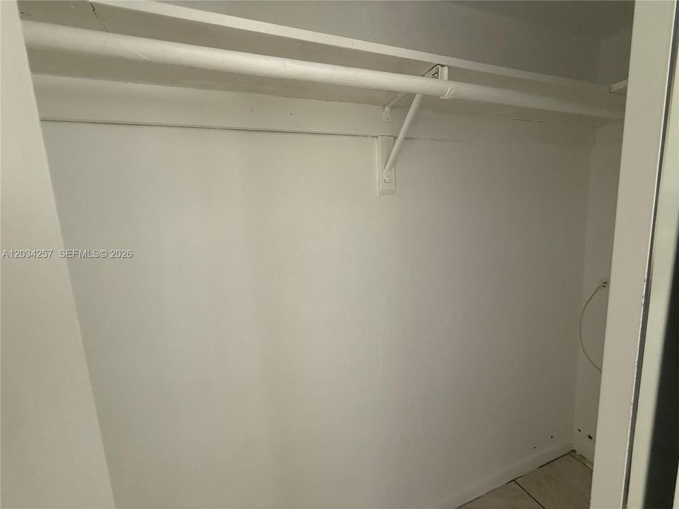 For Rent: $2,250 (16 beds, 12 baths, 9949 Square Feet)