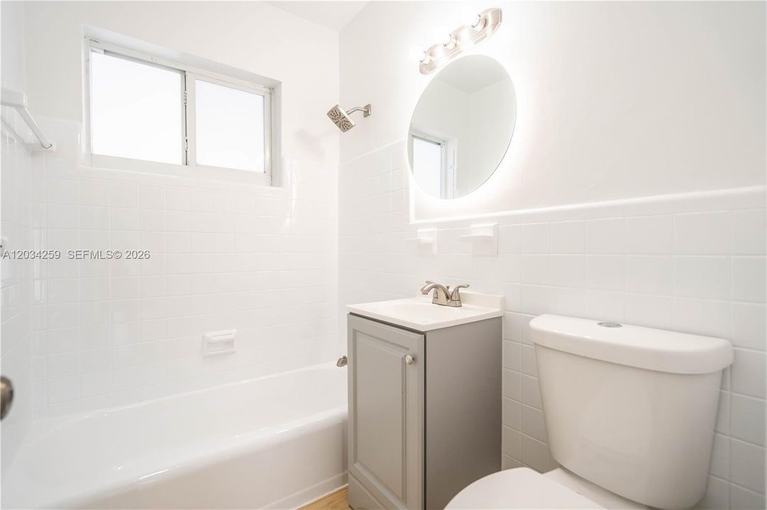 For Rent: $1,975 (1 beds, 1 baths, 575 Square Feet)