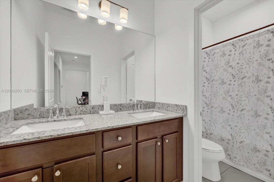 2nd floor bathroom