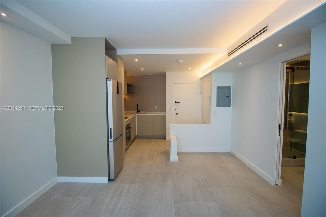 For Rent: $2,799 (0 beds, 1 baths, 600 Square Feet)