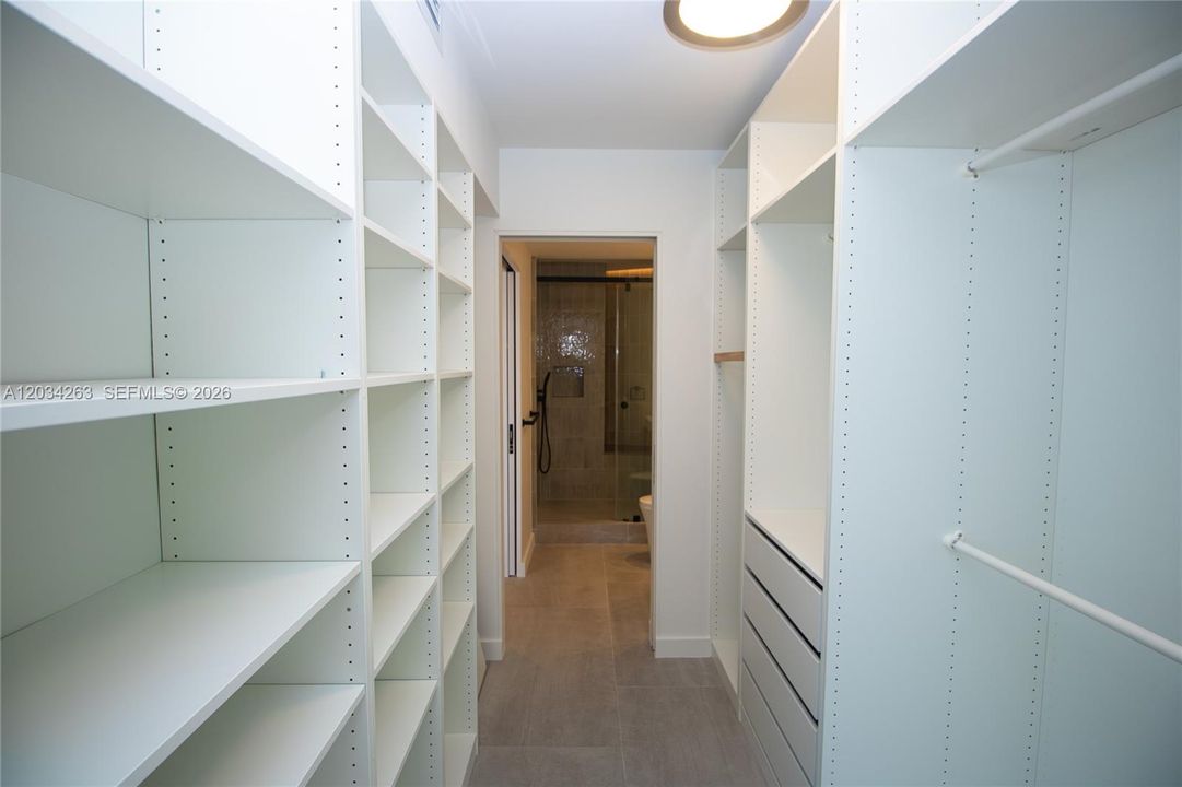 For Rent: $2,799 (0 beds, 1 baths, 600 Square Feet)