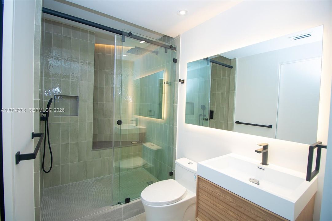 For Rent: $2,799 (0 beds, 1 baths, 600 Square Feet)