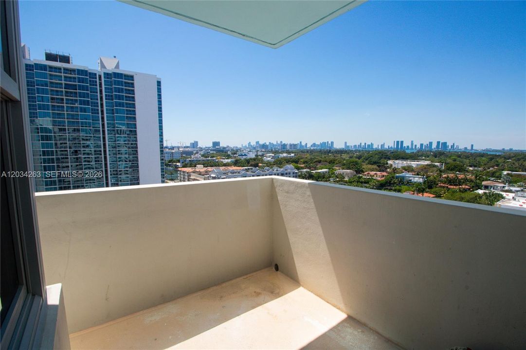 For Rent: $2,799 (0 beds, 1 baths, 600 Square Feet)