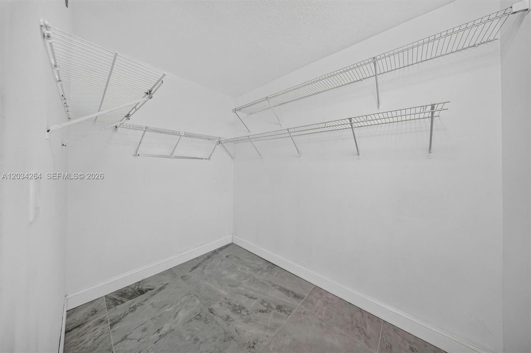 Recently Rented: $2,250 (2 beds, 2 baths, 1113 Square Feet)