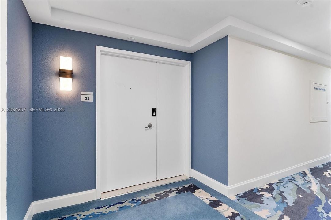 For Rent: $4,900 (2 beds, 2 baths, 1250 Square Feet)