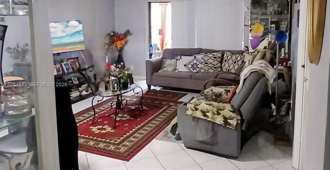 For Sale: $85,000 (1 beds, 1 baths, 783 Square Feet)