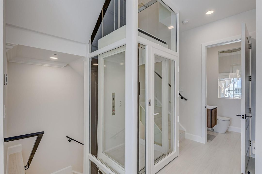 Private Elevator