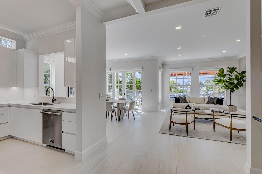 Kitchen/Living